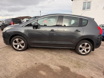 Used Peugeot 3008 2011 for sale - 77634054: Photo