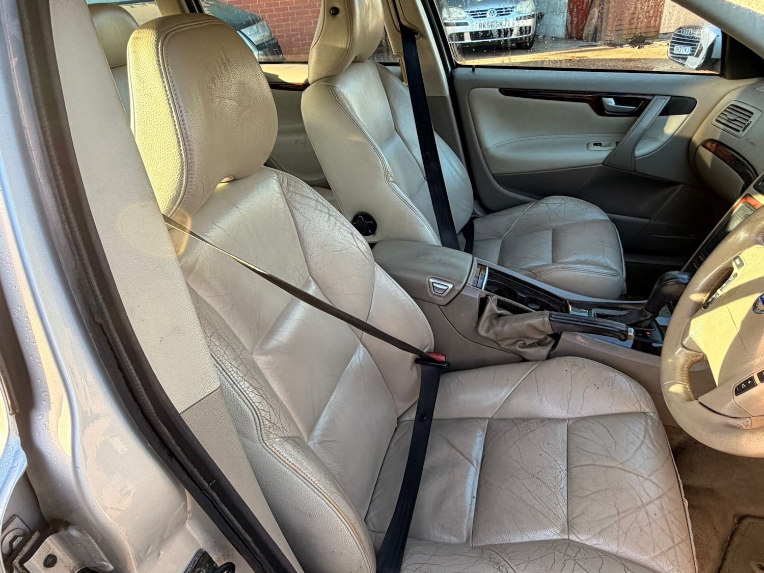 Used Volvo V70 2005 for sale - 77002297: Photo 10