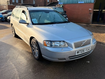 Used Volvo V70 2005 for sale - 77002297: Photo