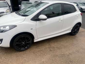 Used Mazda Mazda2 2014 for sale - 74761032: Photo
