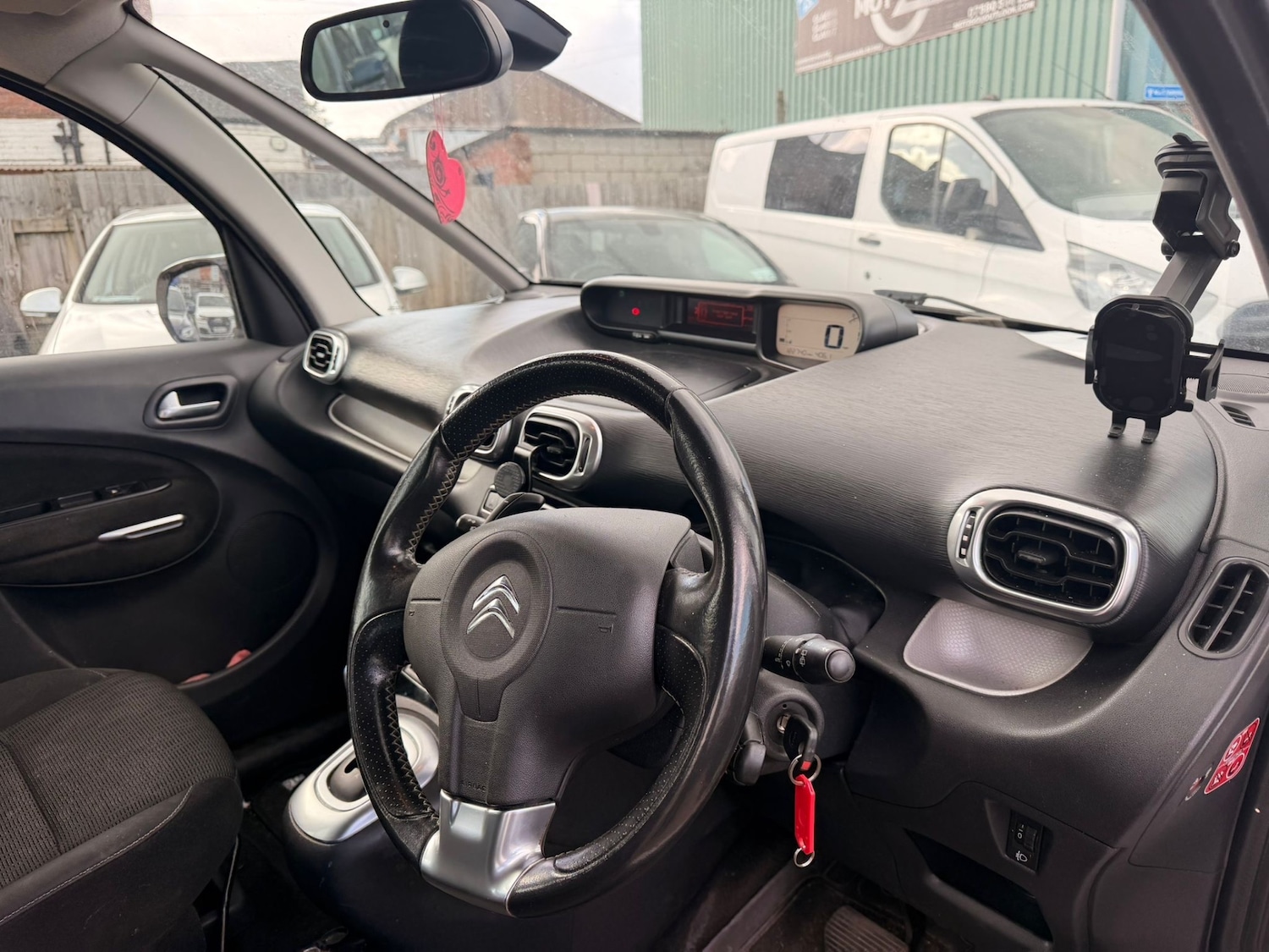 Used Citroen C3 Picasso 2014 for sale - 78070727: Photo 11