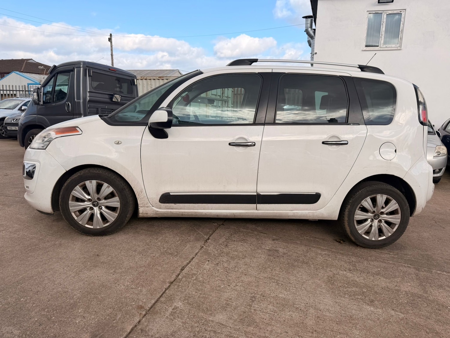 Used Citroen C3 Picasso 2014 for sale - 78070727: Photo 4
