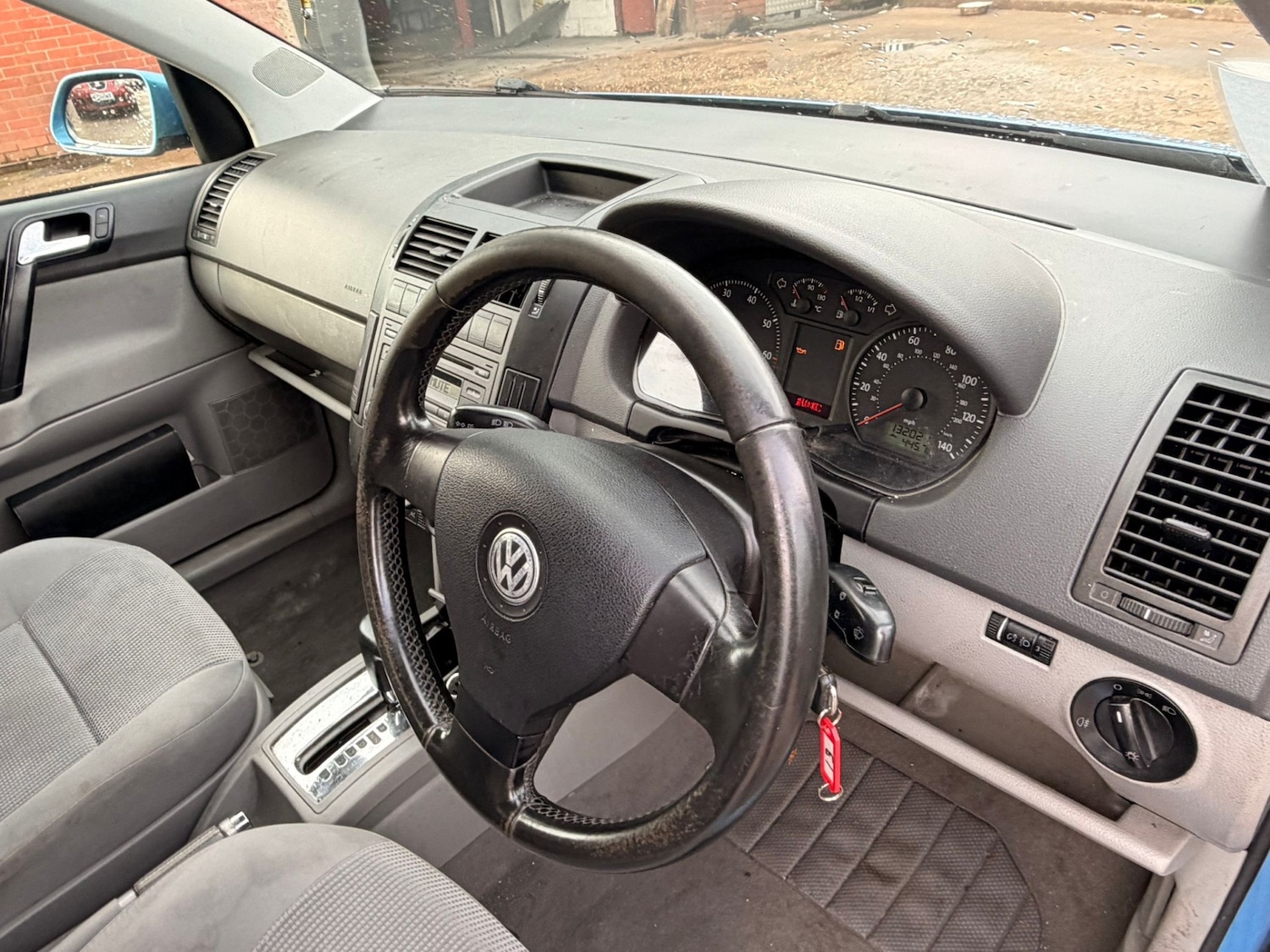 Used Volkswagen Polo 2005 for sale - 76958726: Photo 10