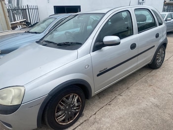 Used Vauxhall Corsa 2002 for sale - 75761942: Photo