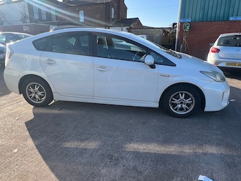 Used Toyota Prius undefined for sale - 76600010: Photo