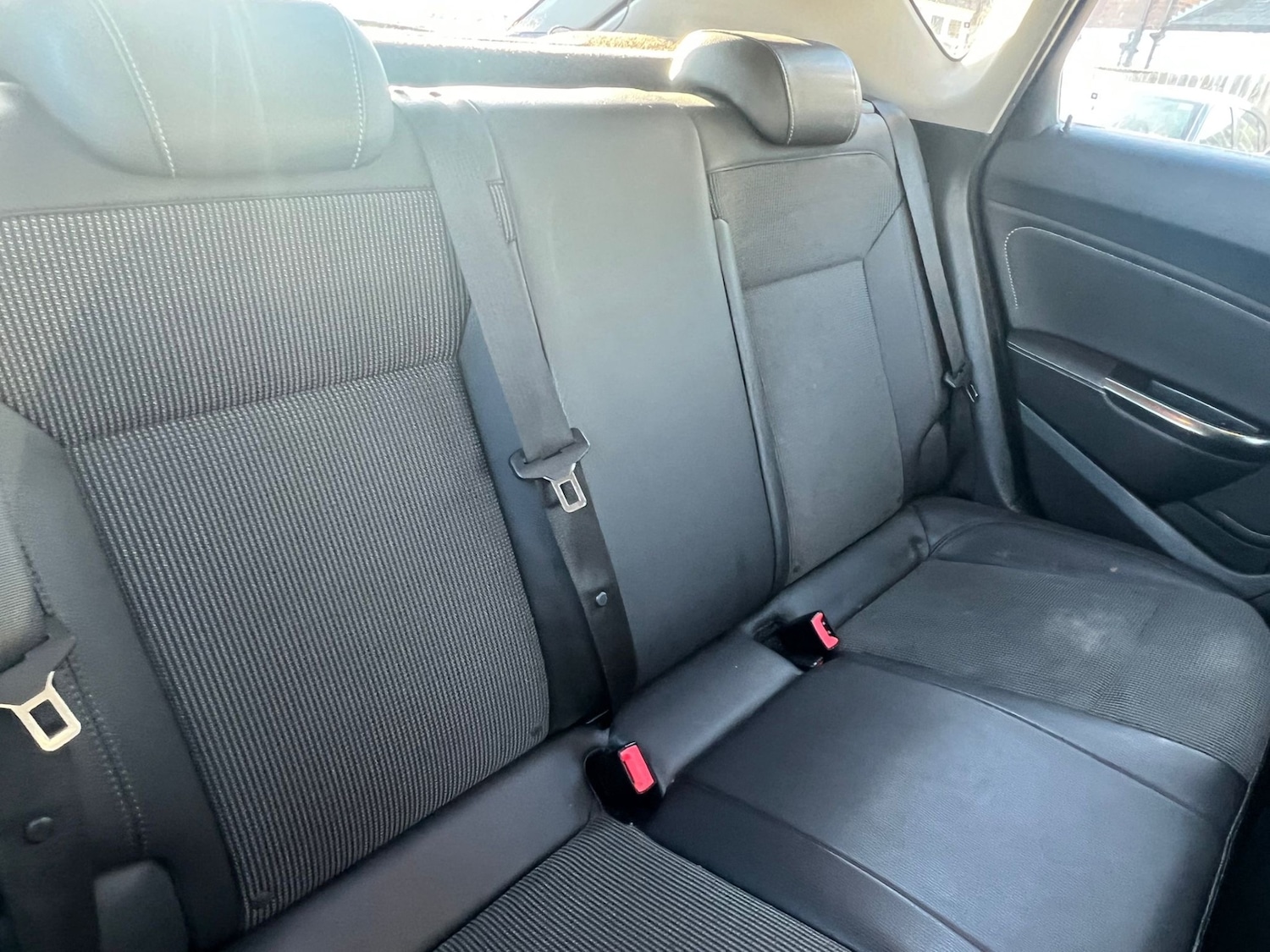 Used Vauxhall Astra 2010 for sale - 76669450: Photo 9