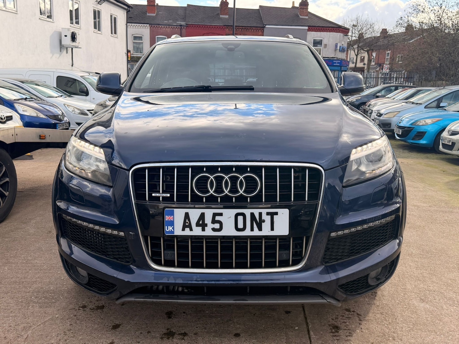 Used Audi Q7 2010 for sale - 77709278: Photo 2