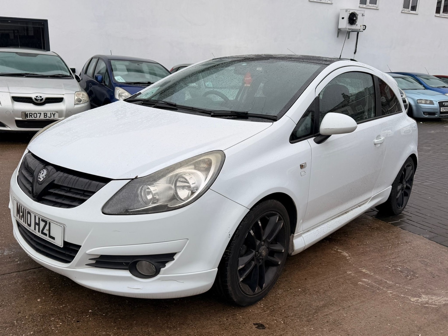 Used Vauxhall Corsa 2010 for sale - 77530349: Photo 3
