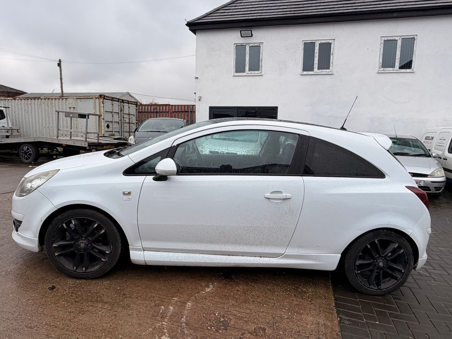 Used Vauxhall Corsa 2010 for sale - 77530349: Photo 4