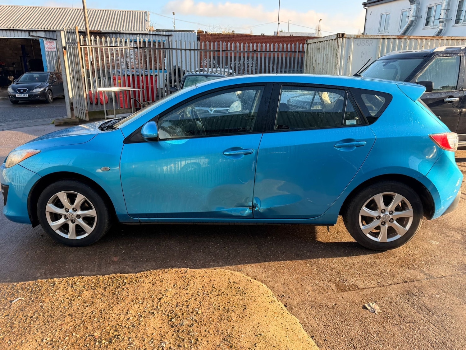 Used Mazda Mazda3 2010 for sale - 77002289: Photo 4