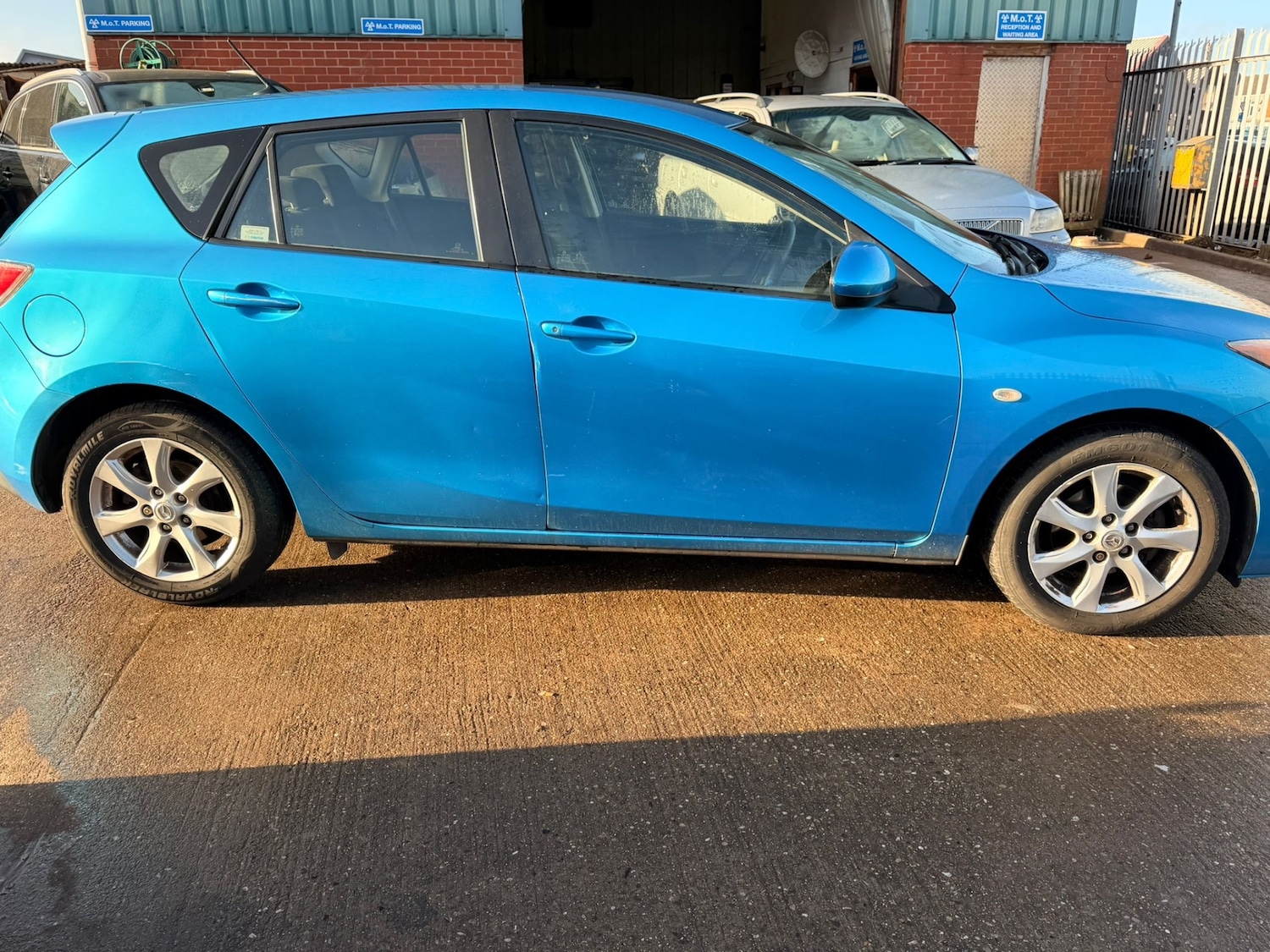 Used Mazda Mazda3 2010 for sale - 77002289: Photo 8