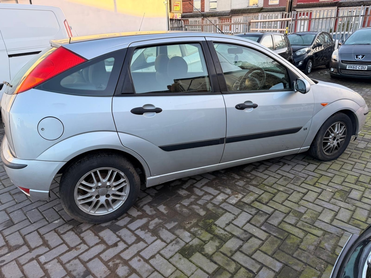 Used Ford Focus 2002 for sale - 77225462: Photo 4