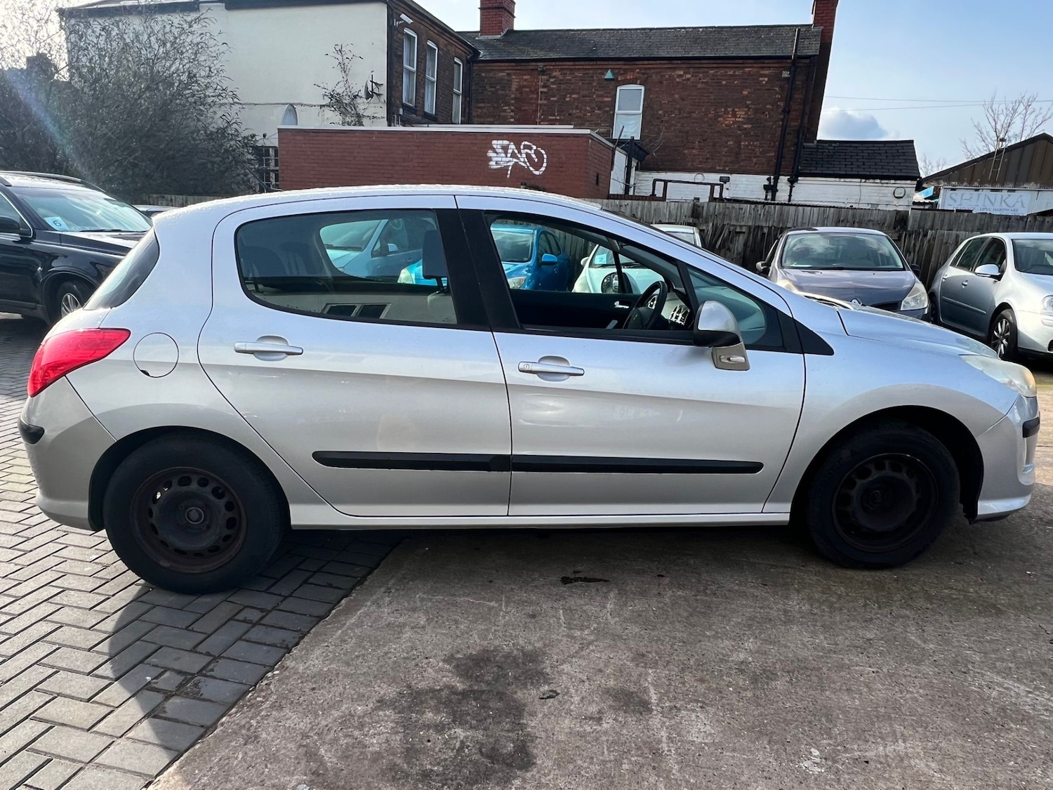 Used Peugeot 308 2010 for sale - 77558223: Photo 8