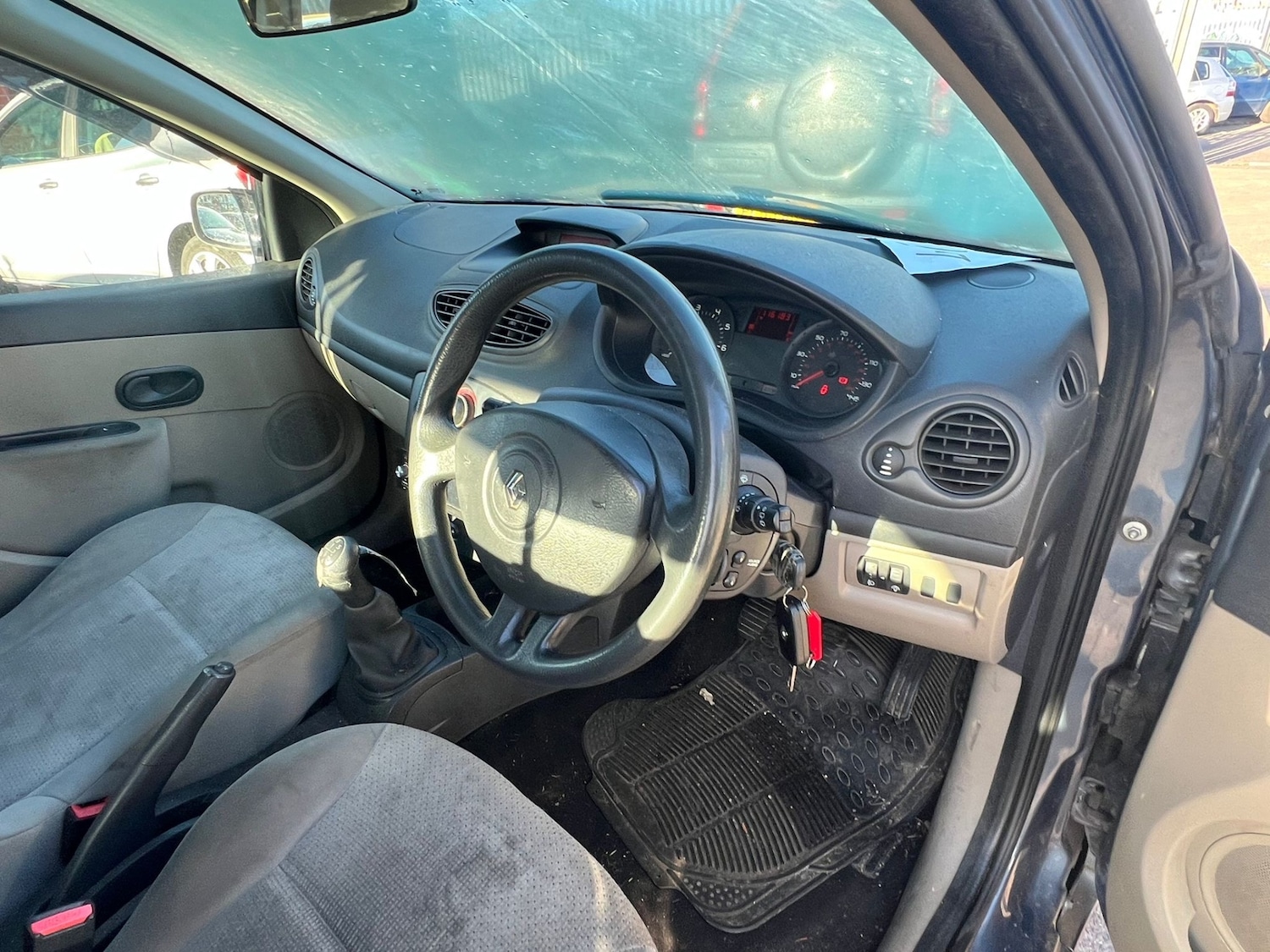 Used Renault Clio 2007 for sale - 76600152: Photo 11