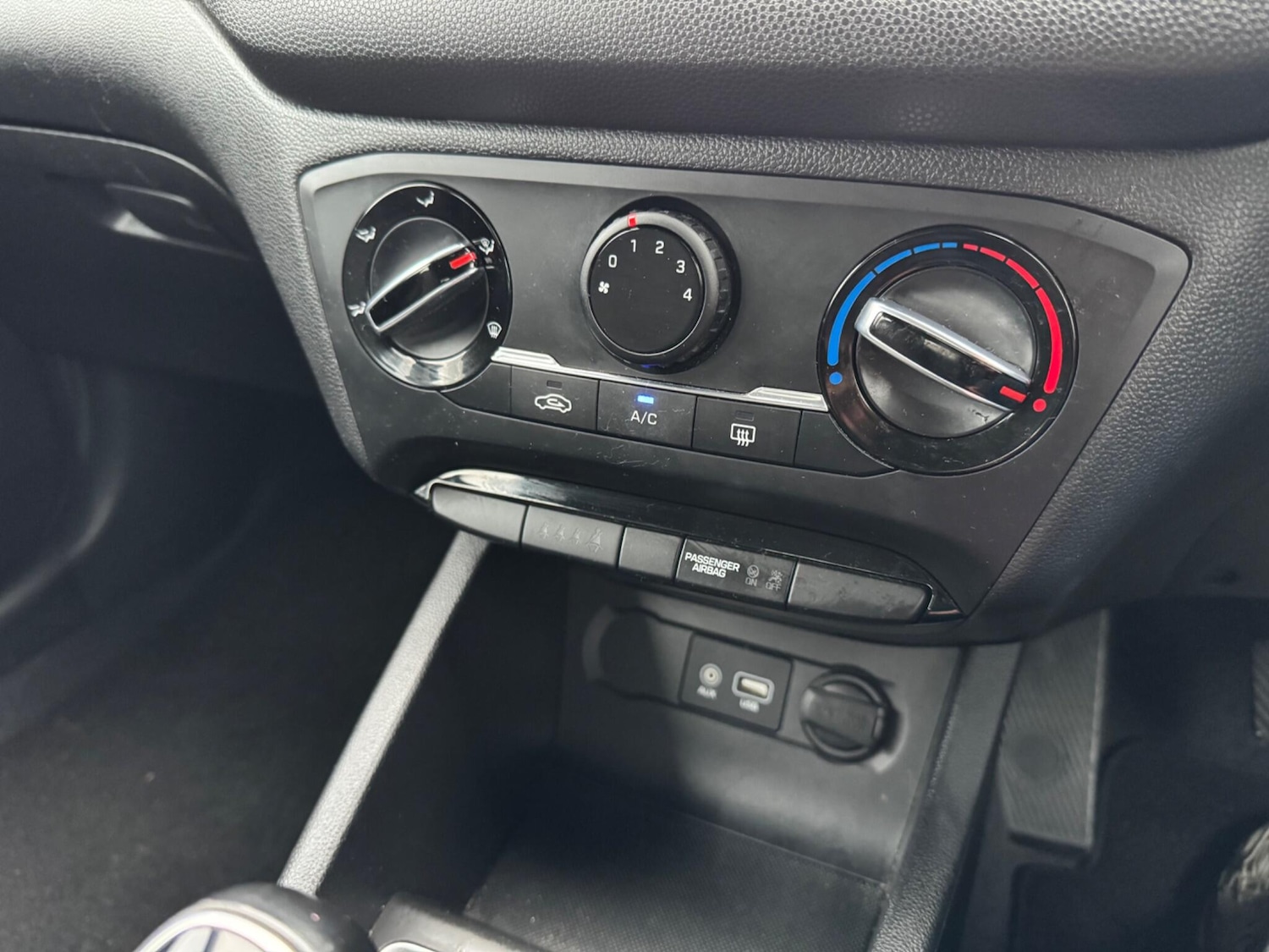 Used Hyundai i20 2017 for sale - 77029587: Photo 29