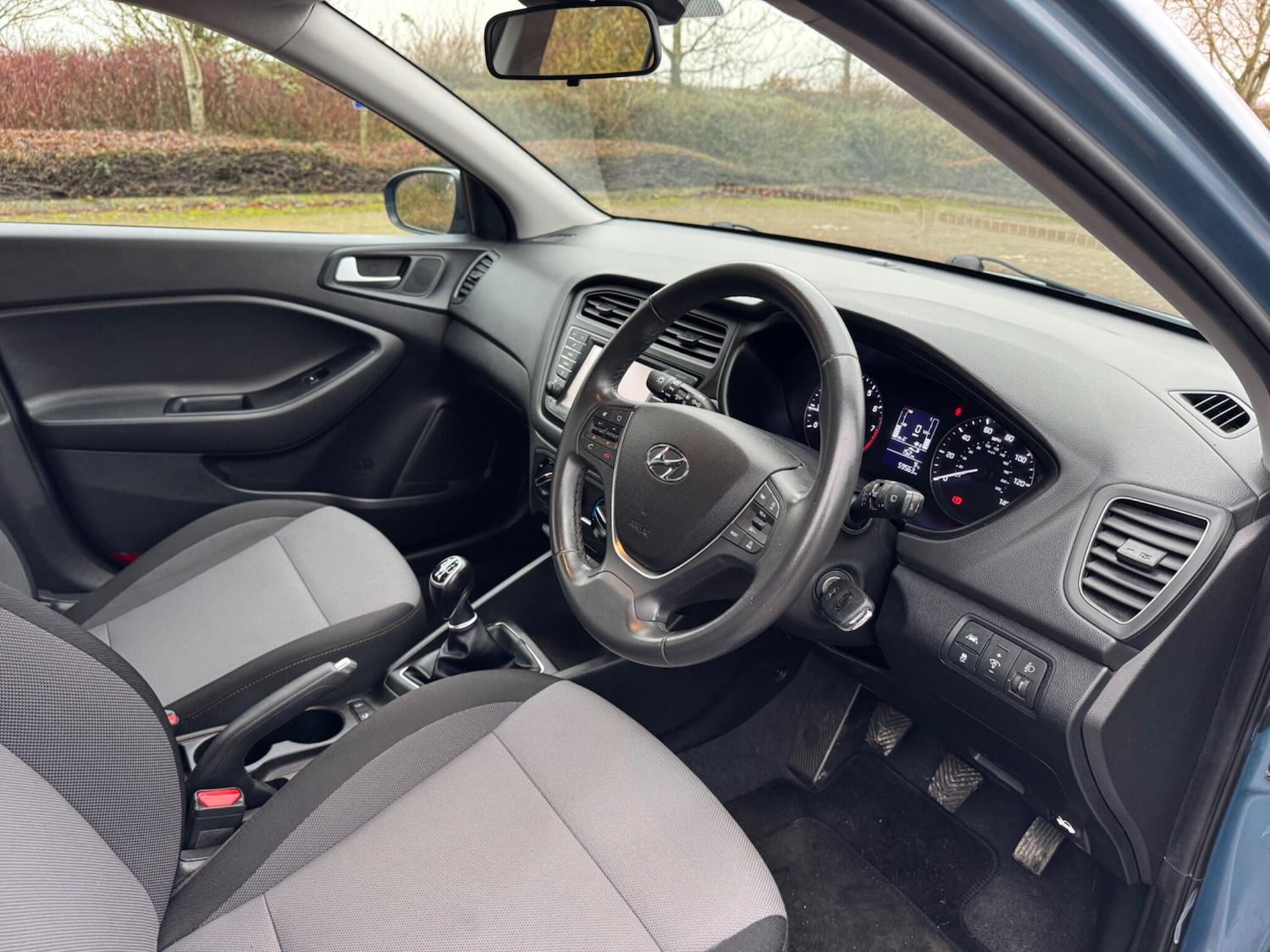 Used Hyundai i20 2017 for sale - 77029587: Photo 3