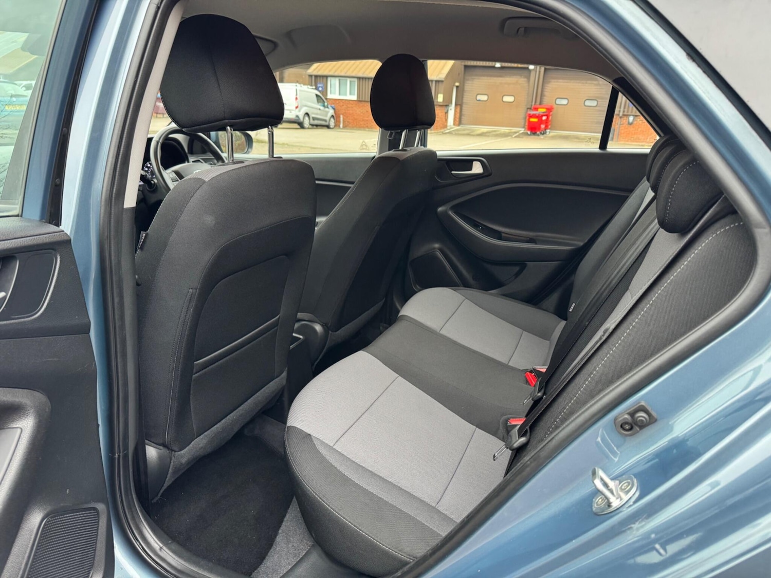 Used Hyundai i20 2017 for sale - 77029587: Photo 43