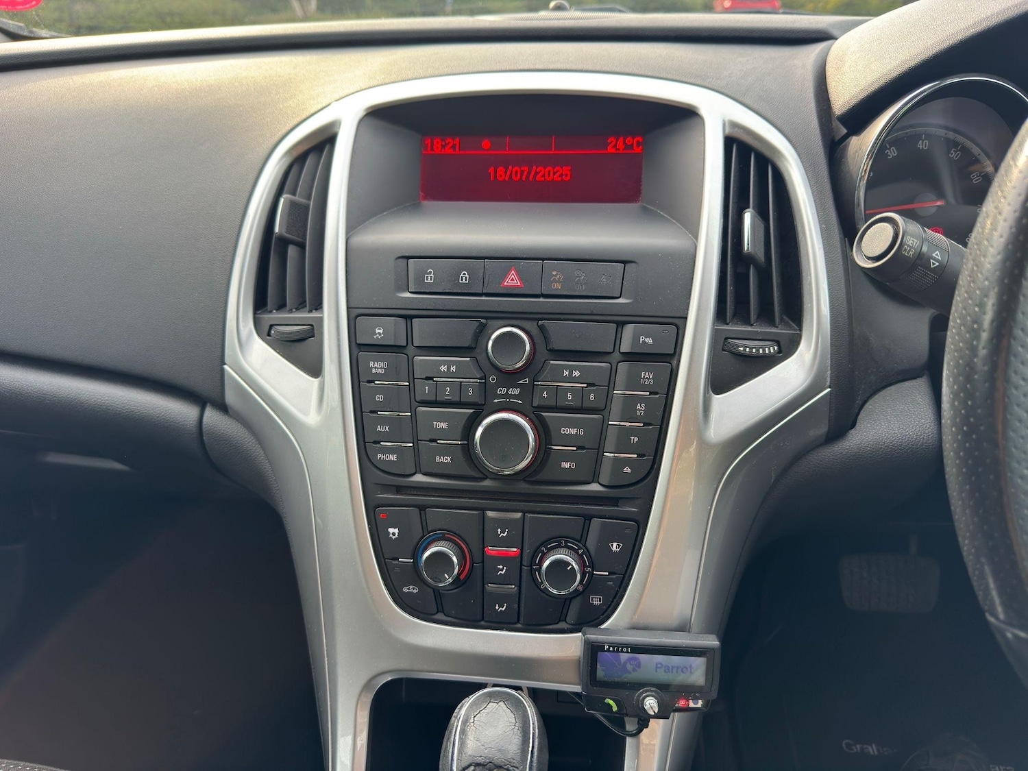 Vehicle 28