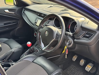 Used Alfa Romeo Giulietta 2014 for sale - 78695132: Photo