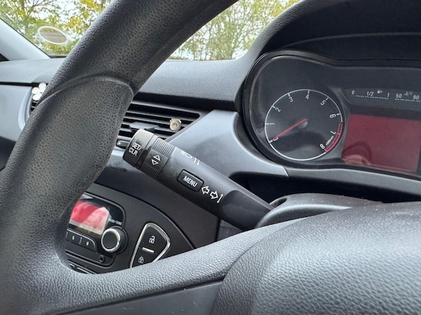 Used Vauxhall Corsa 2015 for sale - 76307687: Photo 23