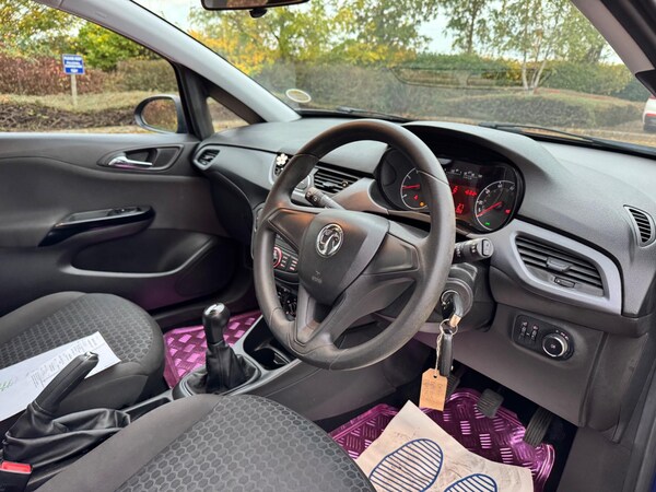 Used Vauxhall Corsa 2015 for sale - 76307687: Photo 3