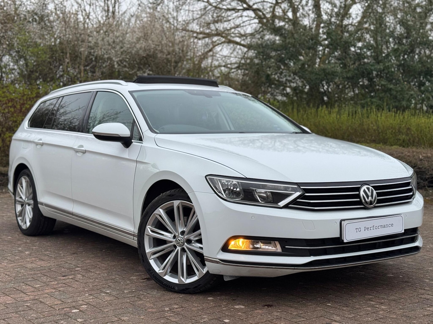 Used Volkswagen Passat 2016 for sale - 78006607: Photo 2