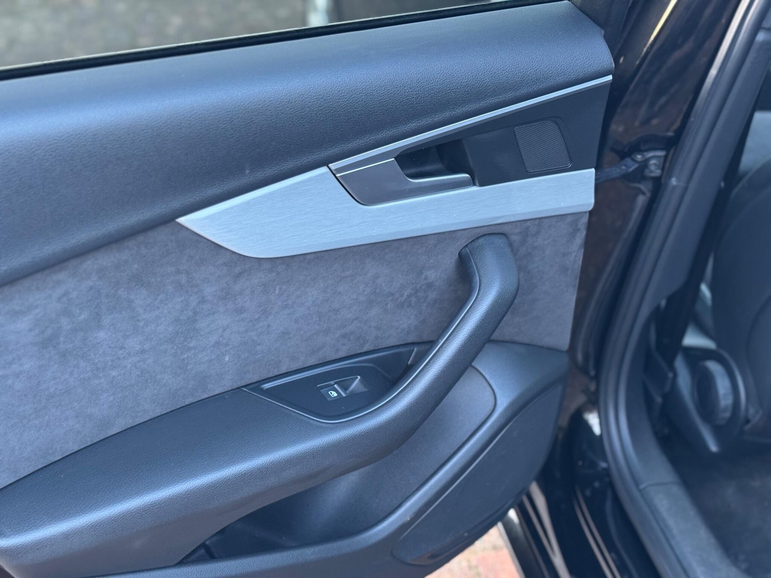 Used Audi A4 2017 for sale - 77377257: Photo 62