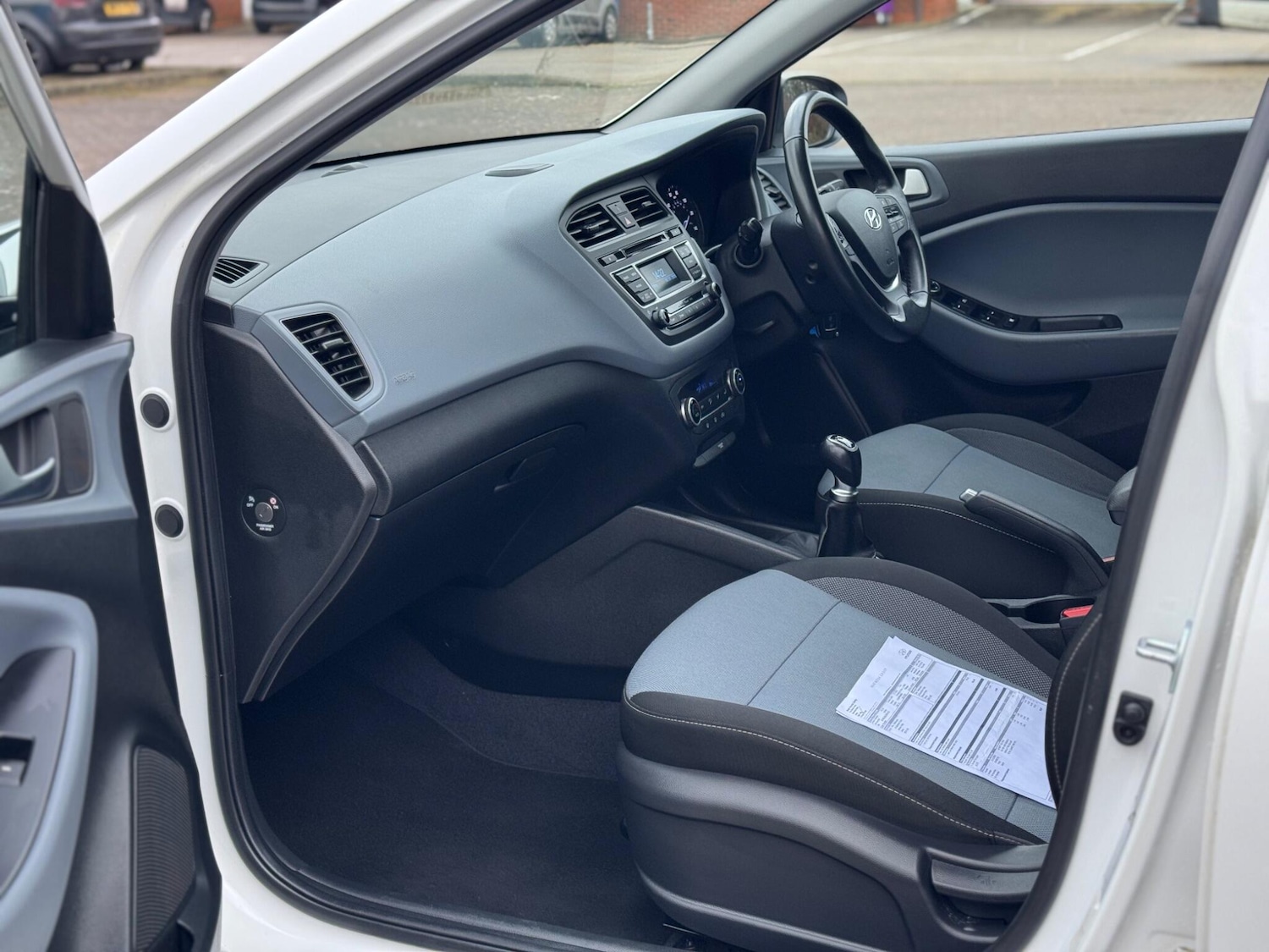 Used Hyundai i20 2016 for sale - 77155760: Photo 41