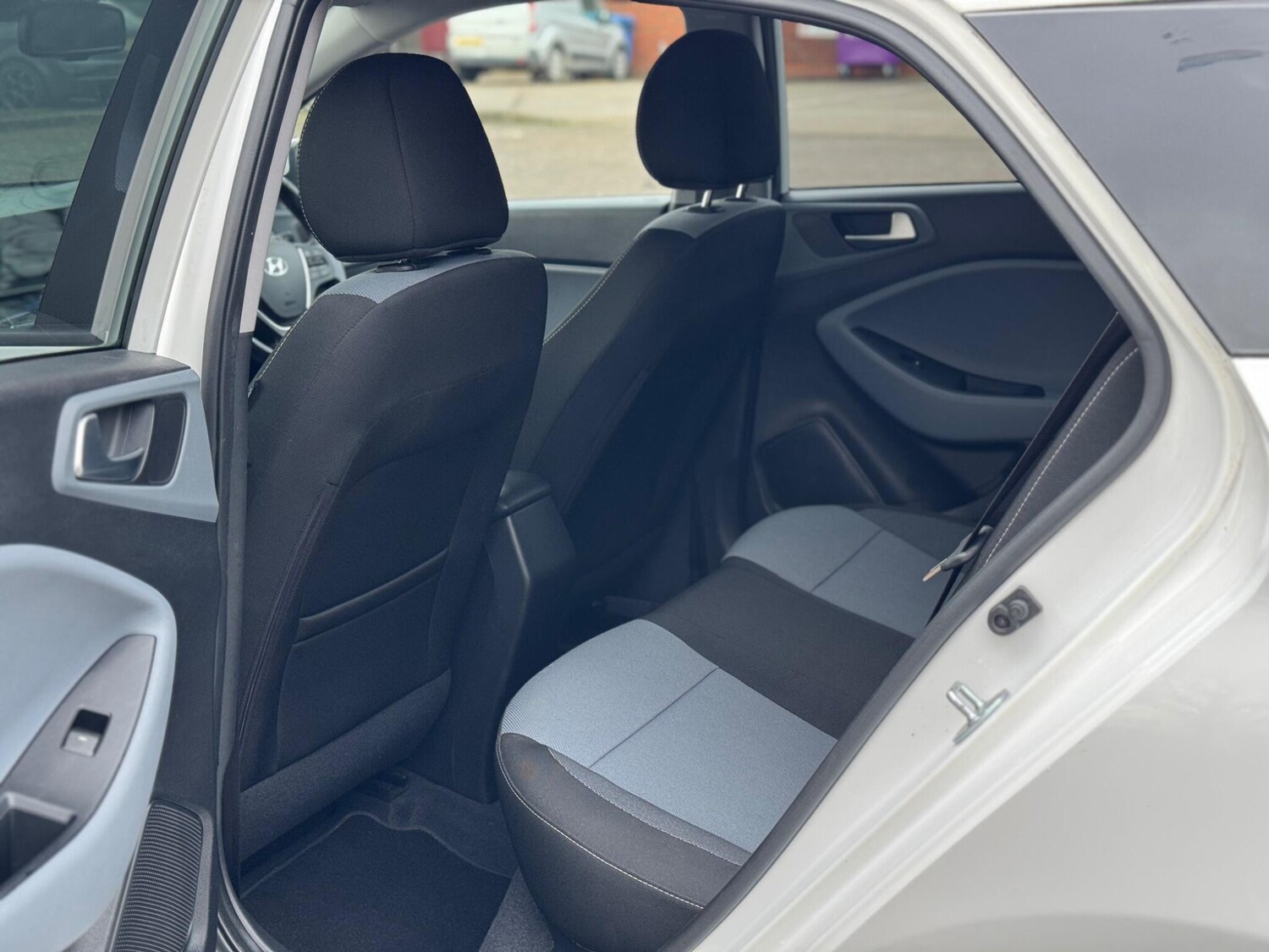 Used Hyundai i20 2016 for sale - 77155760: Photo 43