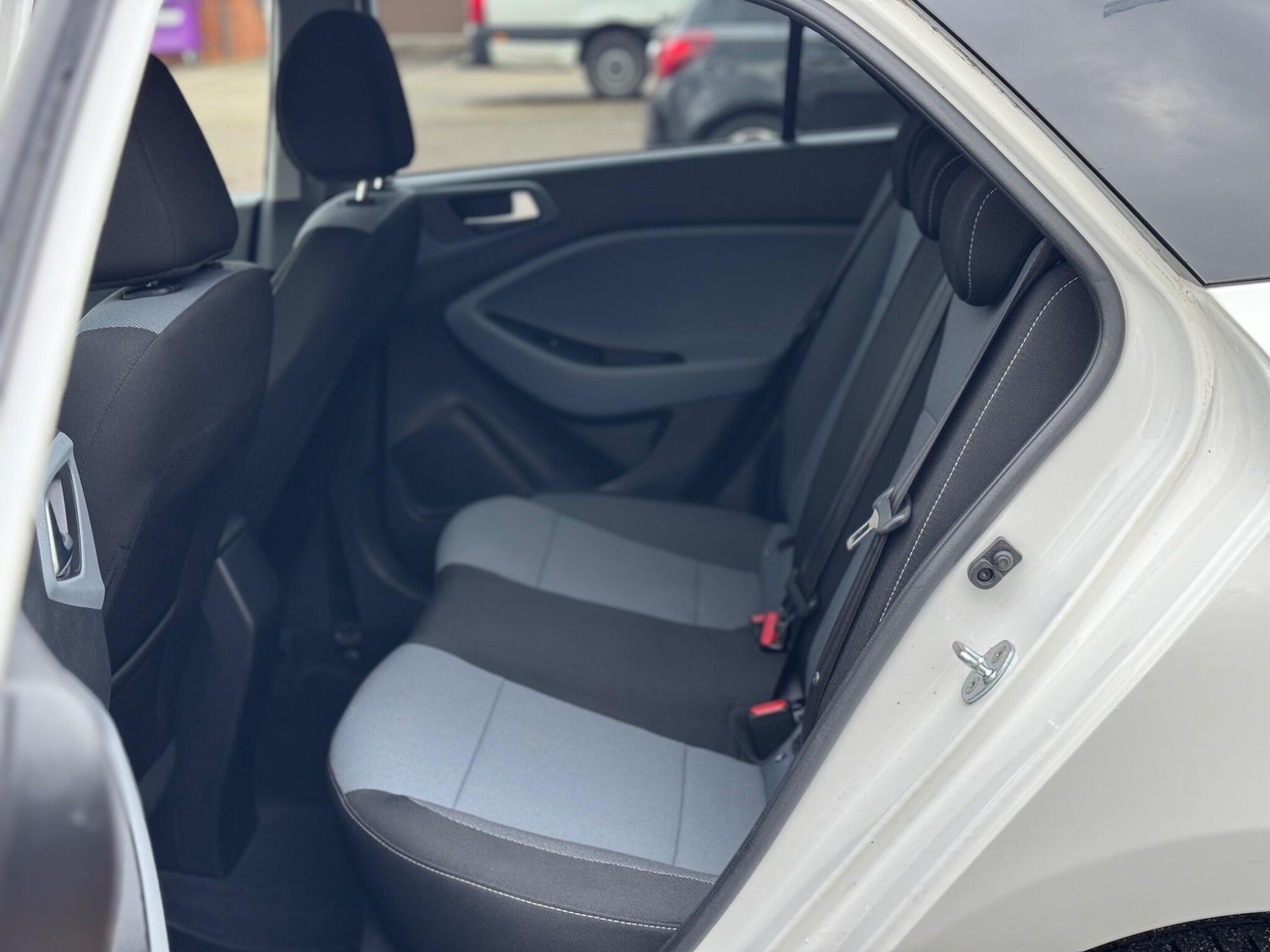 Used Hyundai i20 2016 for sale - 77155760: Photo 44