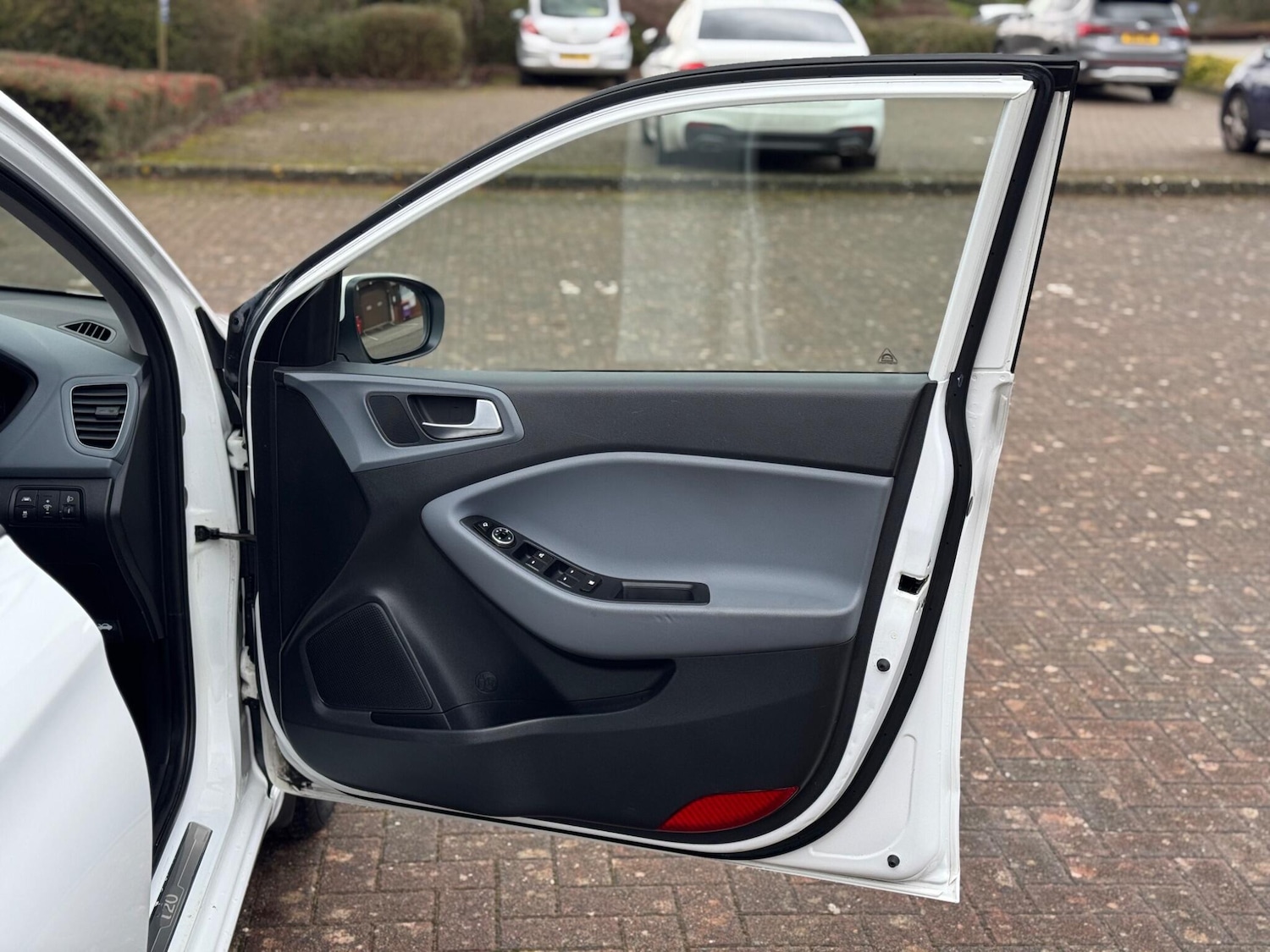 Used Hyundai i20 2016 for sale - 77155760: Photo 45