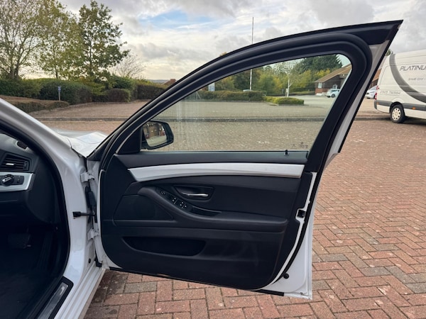 Used BMW 5 Series 2016 for sale - 76179657: Photo 32