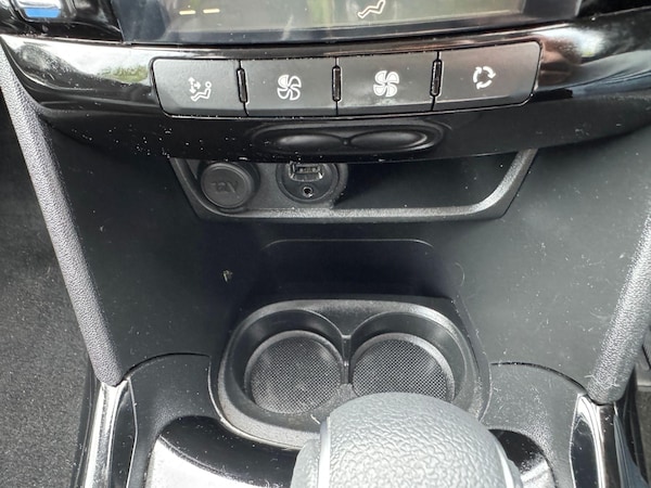 Used Peugeot 2008 2016 for sale - 75152925: Photo 46