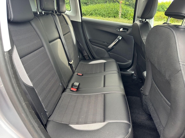 Used Peugeot 2008 2016 for sale - 75152925: Photo 60