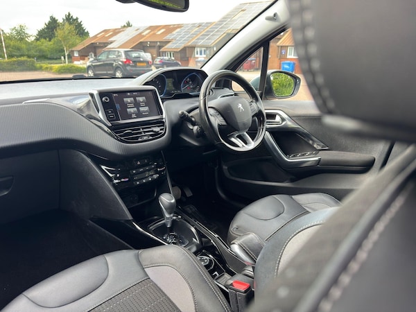 Used Peugeot 2008 2016 for sale - 75152925: Photo 73