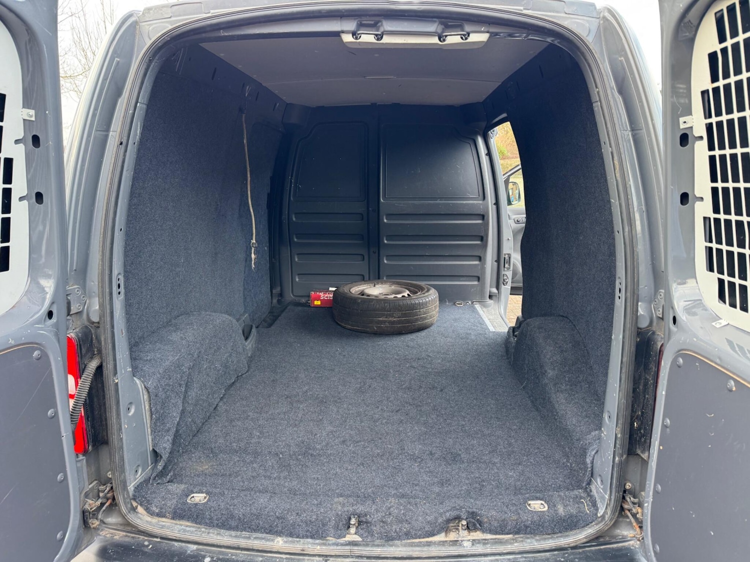 Used Volkswagen Caddy 2014 for sale - 77320523: Photo 48