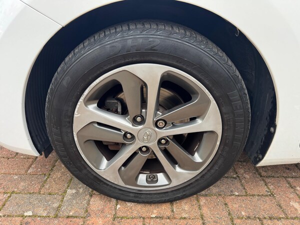 Used Hyundai i30 2015 for sale - 76239555: Photo 10