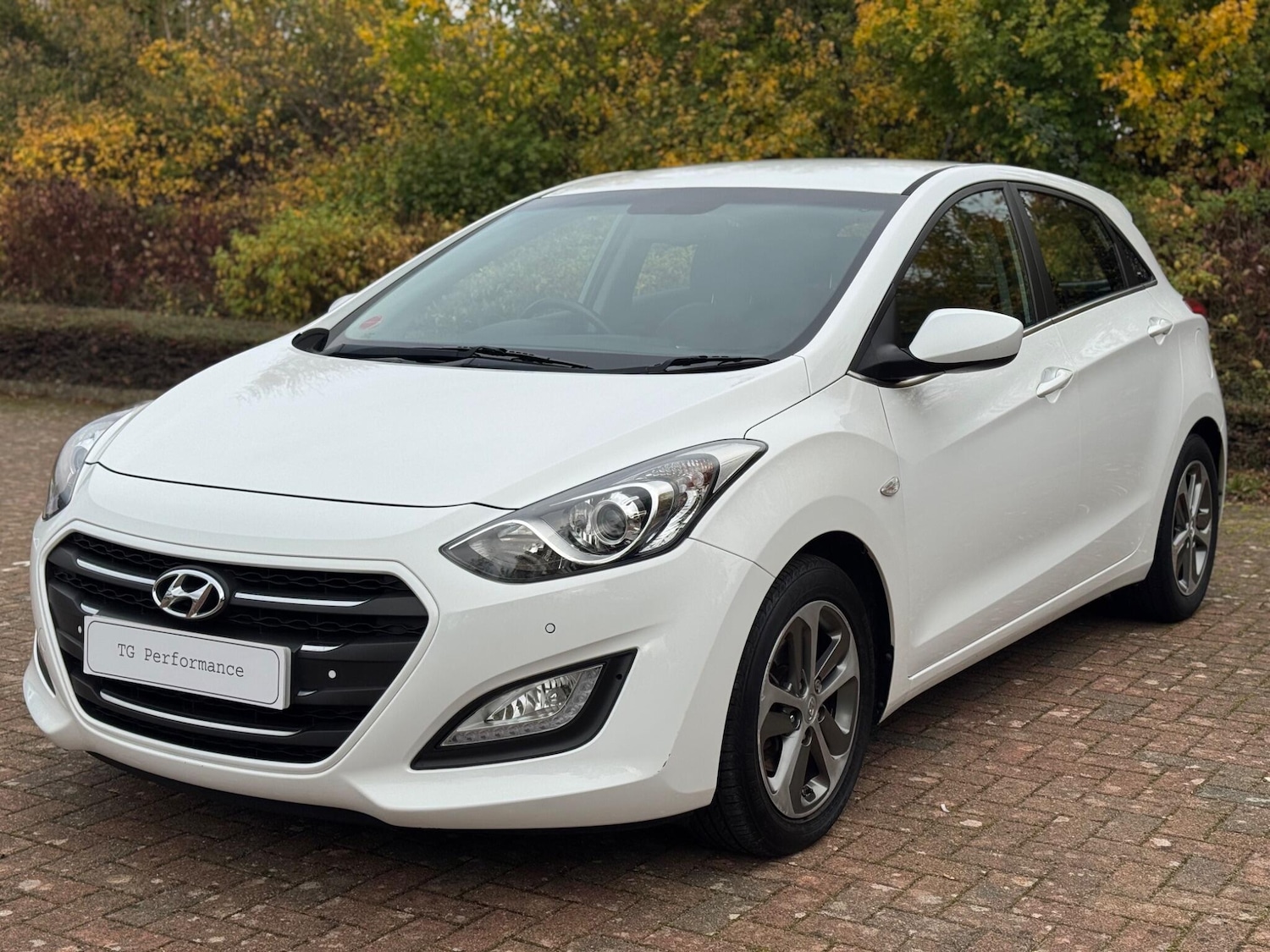 Used Hyundai i30 2015 for sale - 76239555: Photo 3