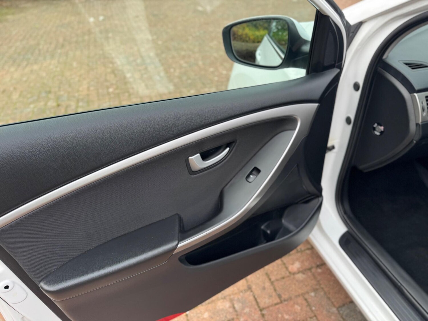 Used Hyundai i30 2015 for sale - 76239555: Photo 65