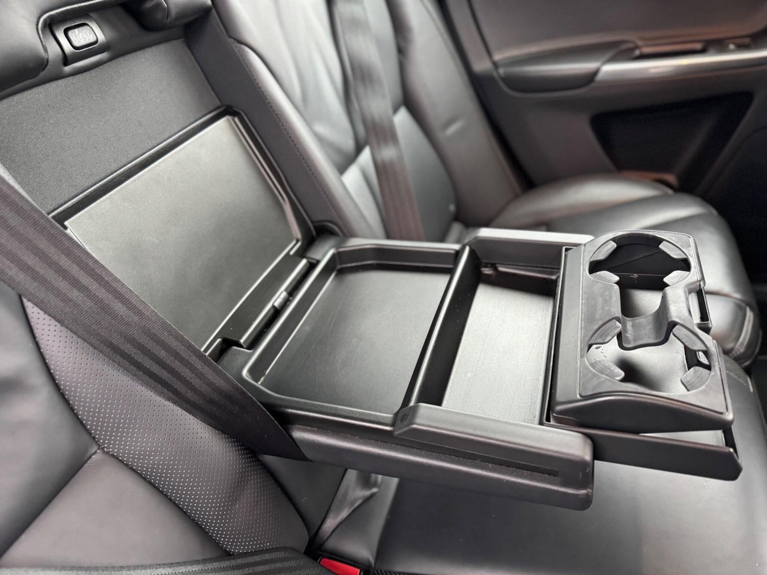 Used Volvo XC60 2015 for sale - 77238409: Photo 48