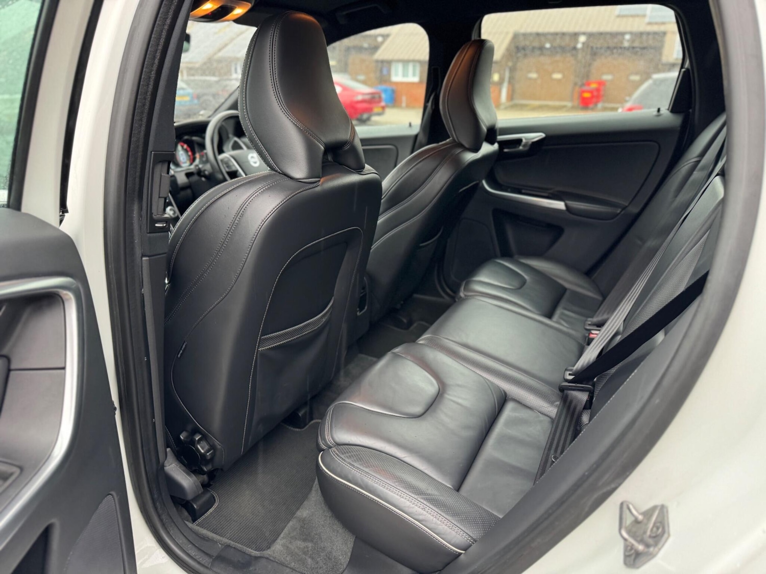 Used Volvo XC60 2015 for sale - 77238409: Photo 52