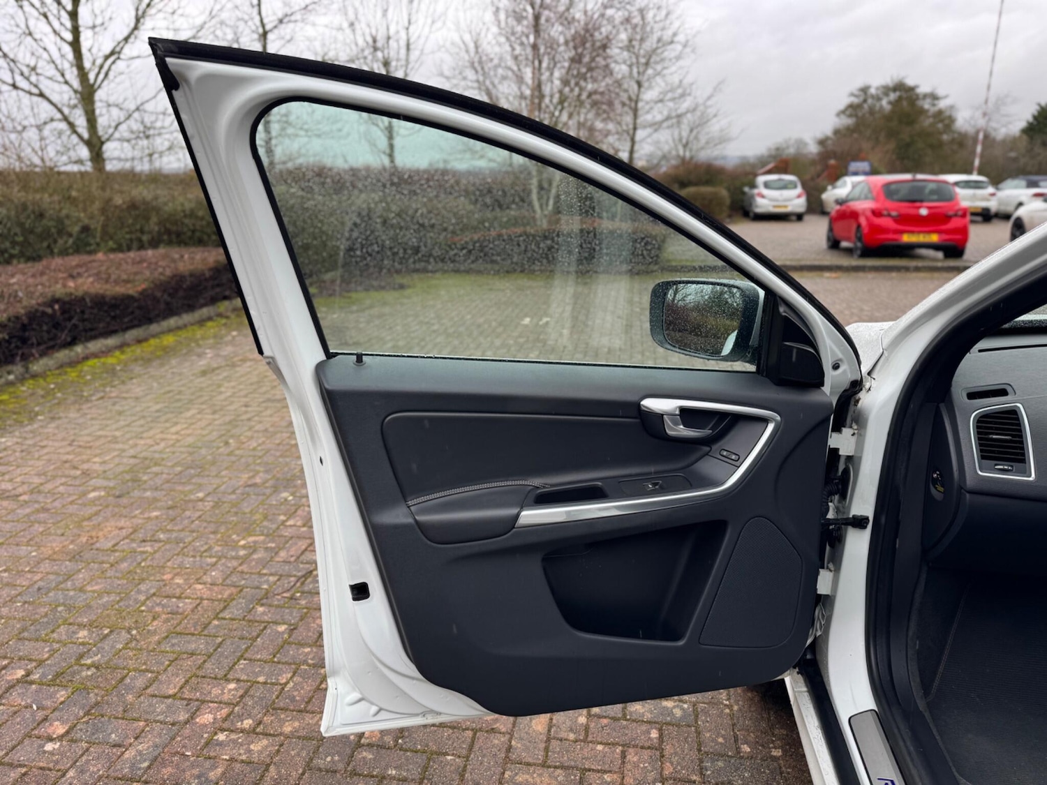 Used Volvo XC60 2015 for sale - 77238409: Photo 57