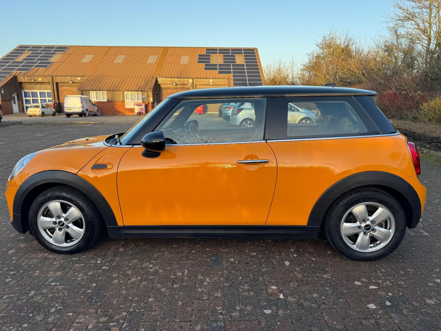 Used MINI Hatch 2014 for sale - 76926385: Photo 5