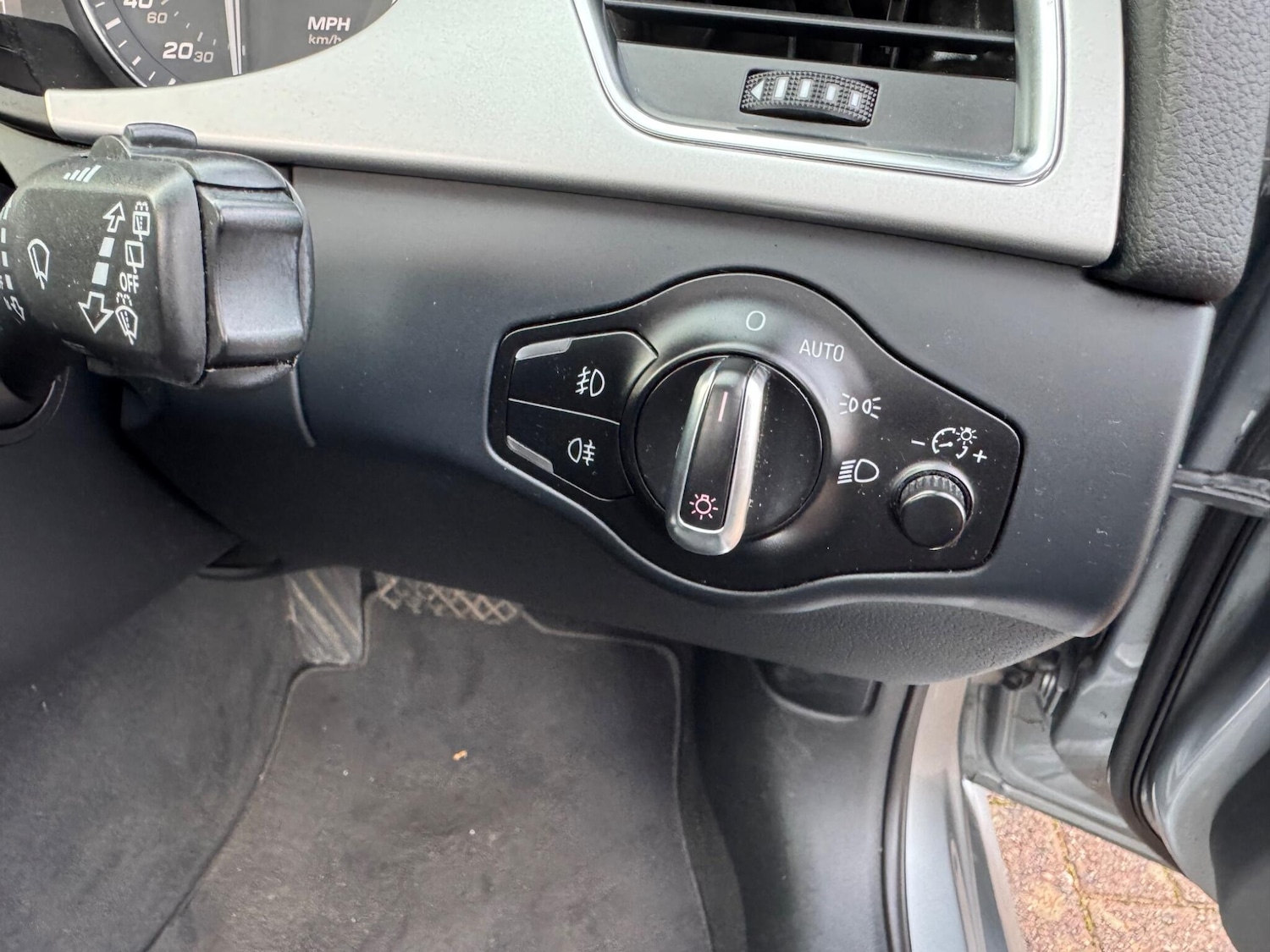 Used Audi A4 2011 for sale - 76989593: Photo 34