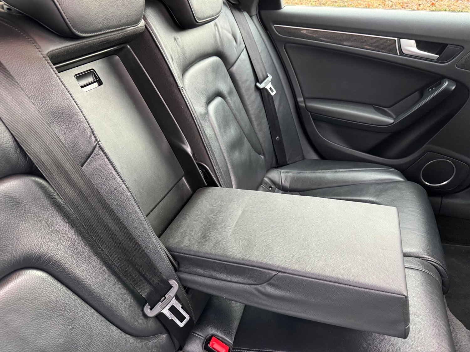 Used Audi A4 2011 for sale - 76989593: Photo 53