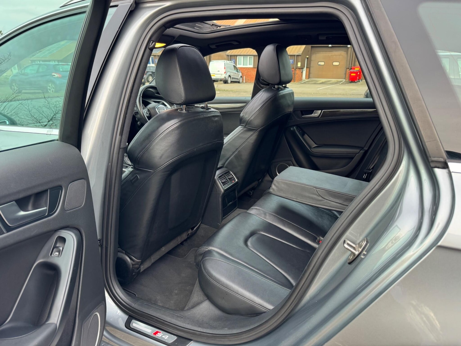 Used Audi A4 2011 for sale - 76989593: Photo 58