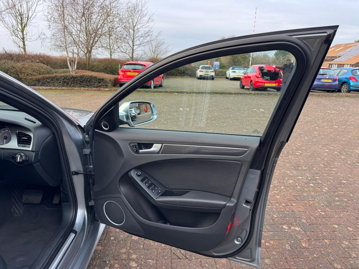 Used Audi A4 2011 for sale - 76989593: Photo 59