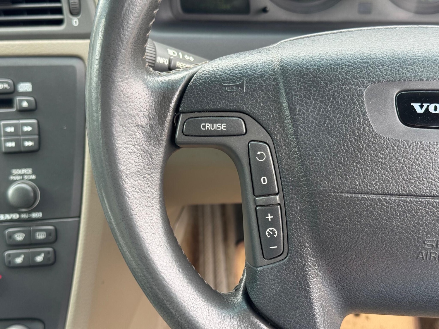 Used Volvo V70 2002 for sale - 78086870: Photo 14