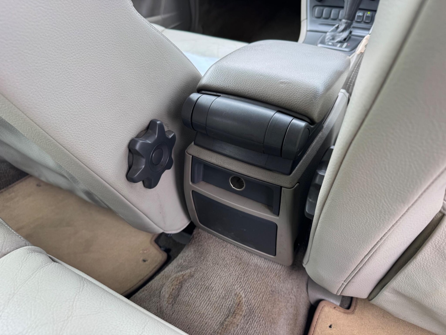 Used Volvo V70 2002 for sale - 78086870: Photo 34