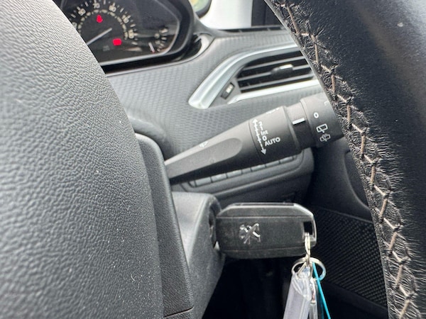 Used Peugeot 208 2019 for sale - 75362800: Photo 22